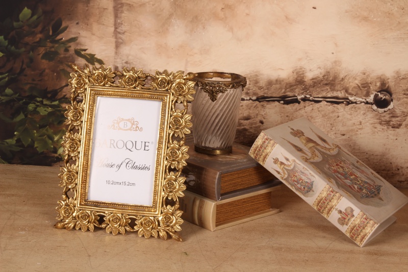 Photo Frame 10x15 cm - Gold - Resin