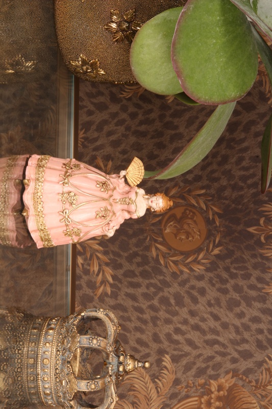 Dame resin 15 cm