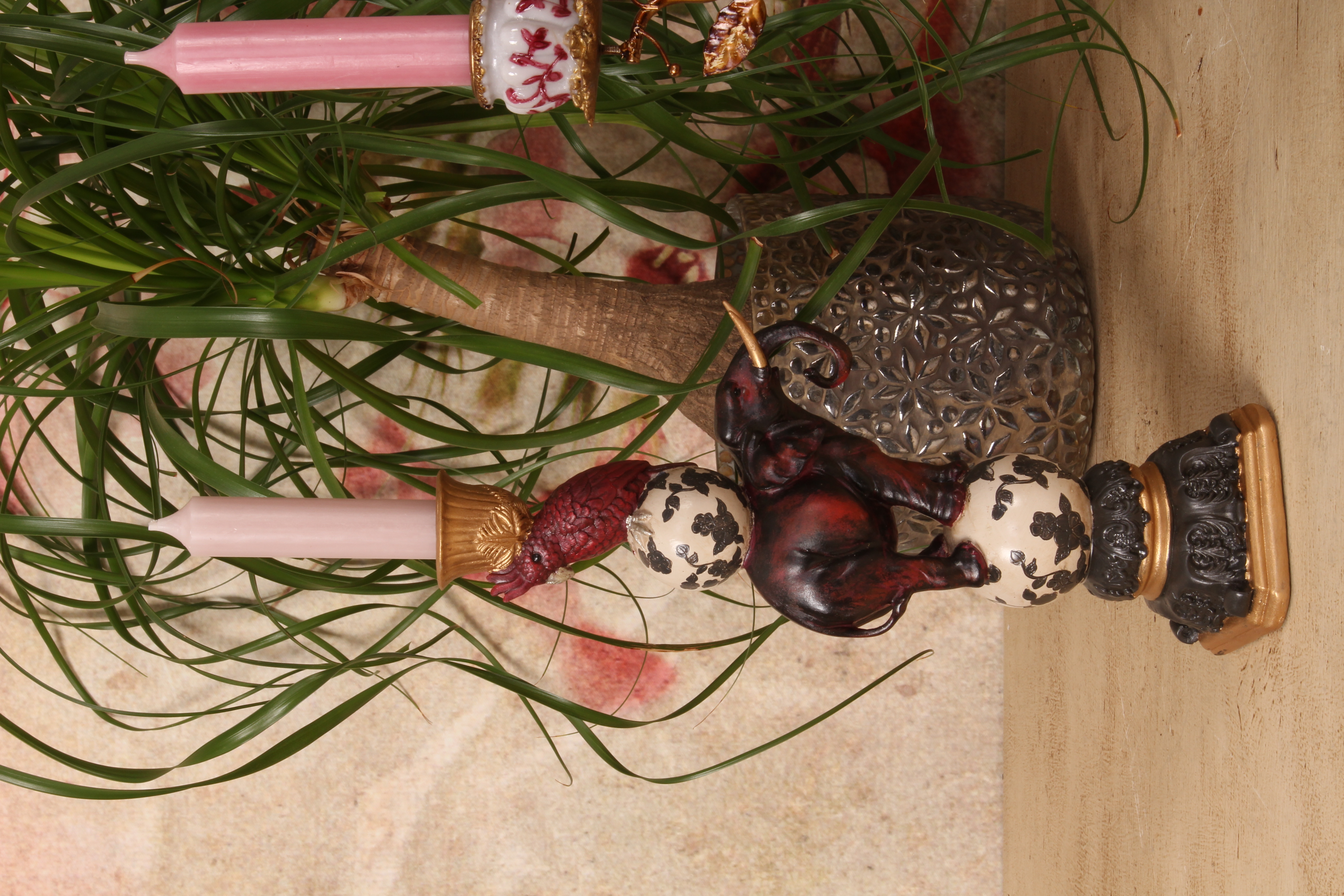 Kandelaar Olifant 30 cm - Rood - Resin