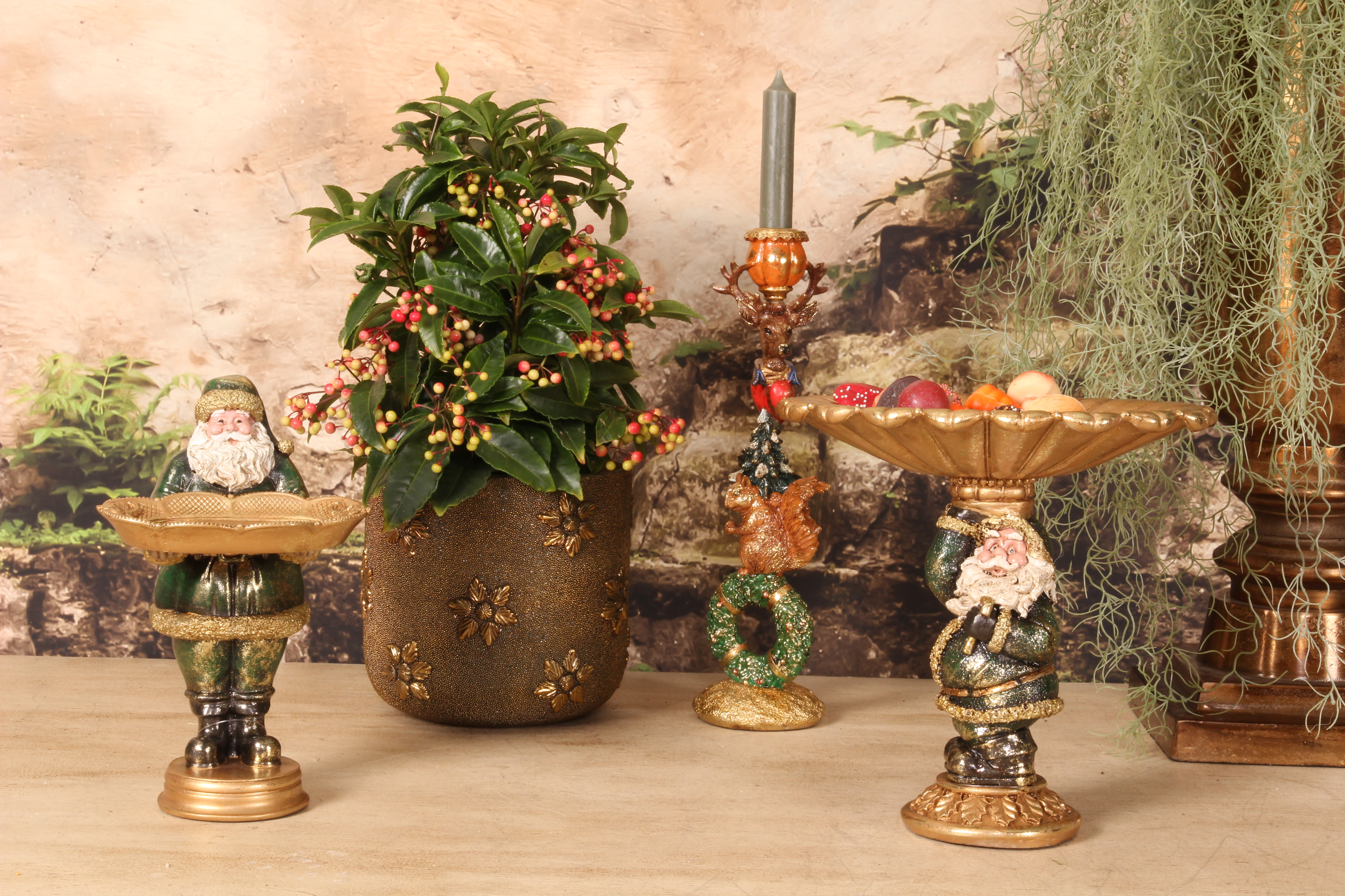 Kerstman met Schaal 24 cm - Groen - Resin