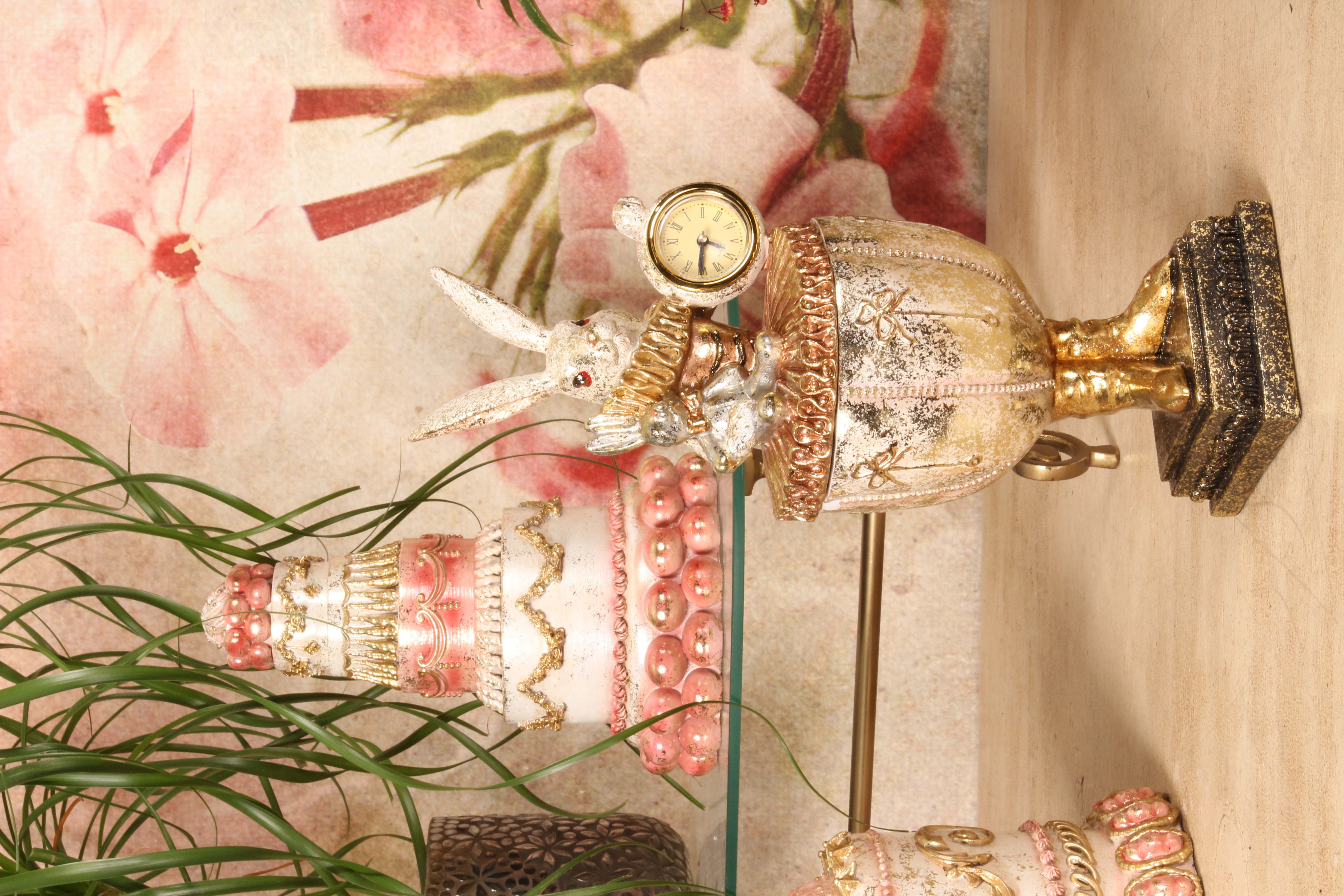Rabbit Box with Clock 35 cm - Multi - Resin