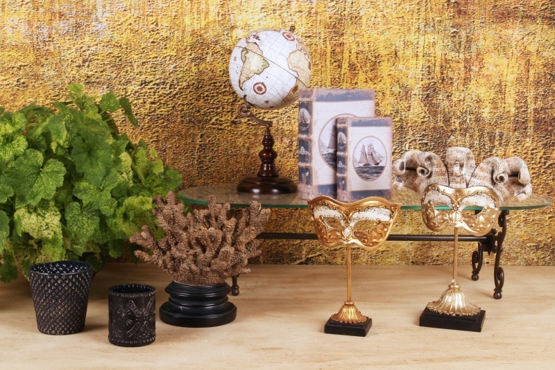 Masker op Voet 20,5 cm - Goud - Resin