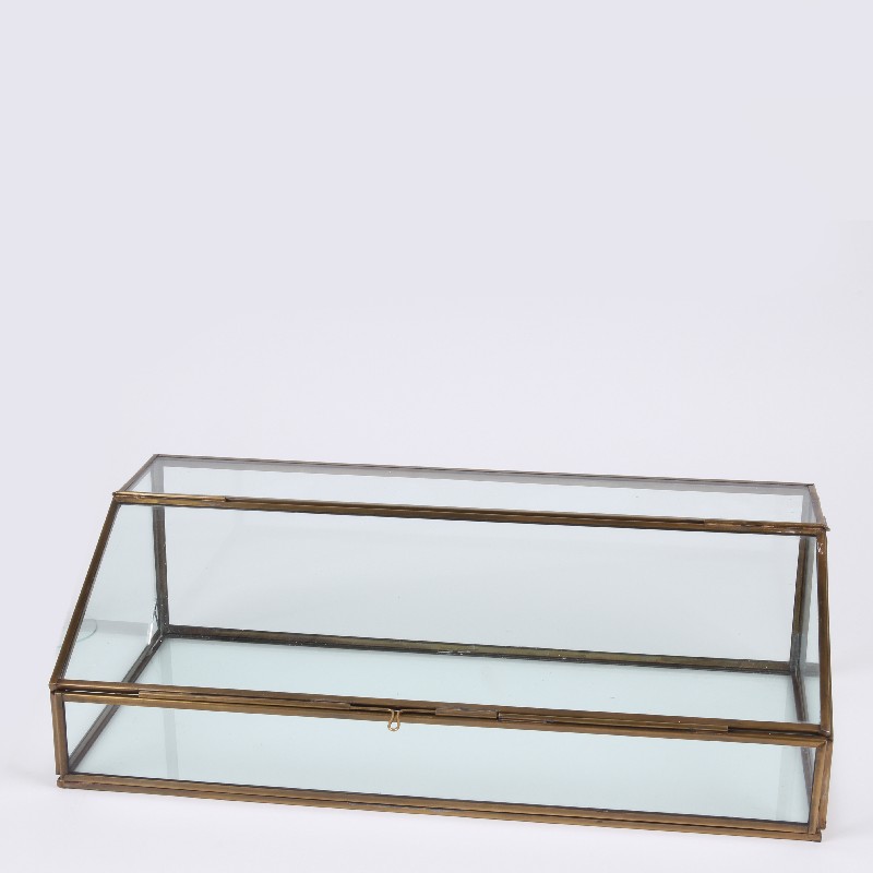 (= itemnr 7068 ) Vitrine H.15X50X25 cm